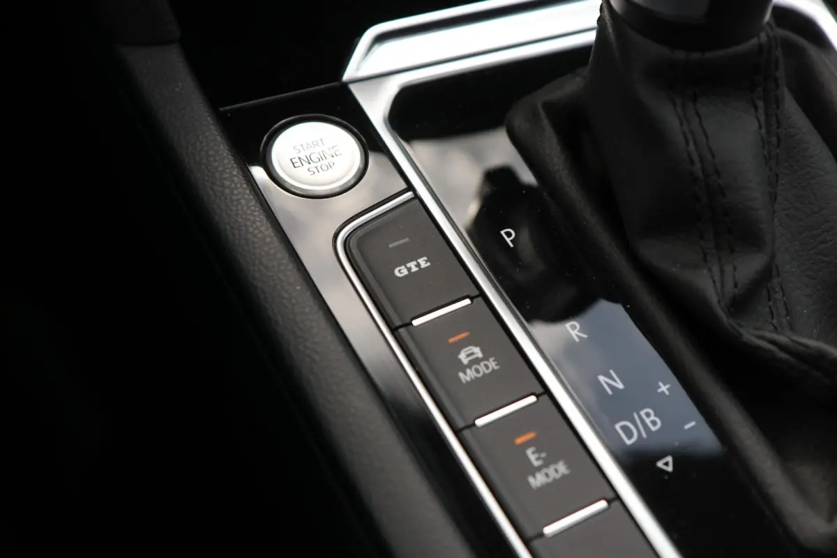 1.4 TSI eHybrid 218pk R-Line Business+ | SoH 91% | Panoramadak | Navigatie | Stoelverwarming | Achteruitrijcamera