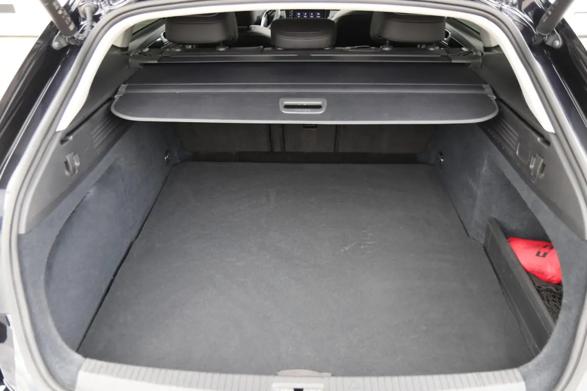 1.4 TSI eHybrid 218pk R-Line Business+ | SoH 91% | Panoramadak | Navigatie | Stoelverwarming | Achteruitrijcamera