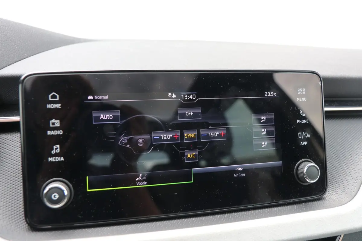 1.0 TSI 115pk Business Edition | Panoramadak | 18" Velgen | Adaptive Cruise