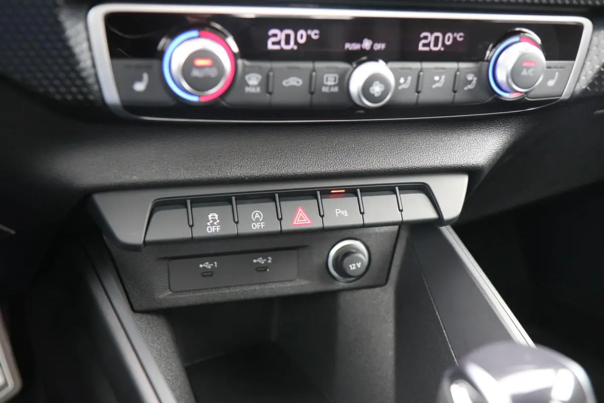 30 TFSI 116pk S-tronic Advanced edition | Stoelverwarming | Autom. Airco | Parkeersensoren Rondom