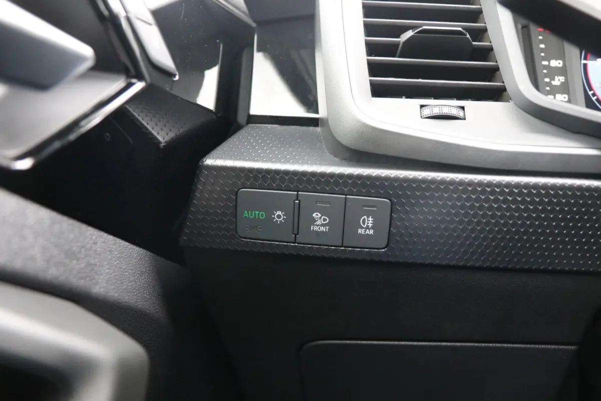 30 TFSI 116pk S-tronic Advanced edition | Stoelverwarming | Autom. Airco | Parkeersensoren Rondom