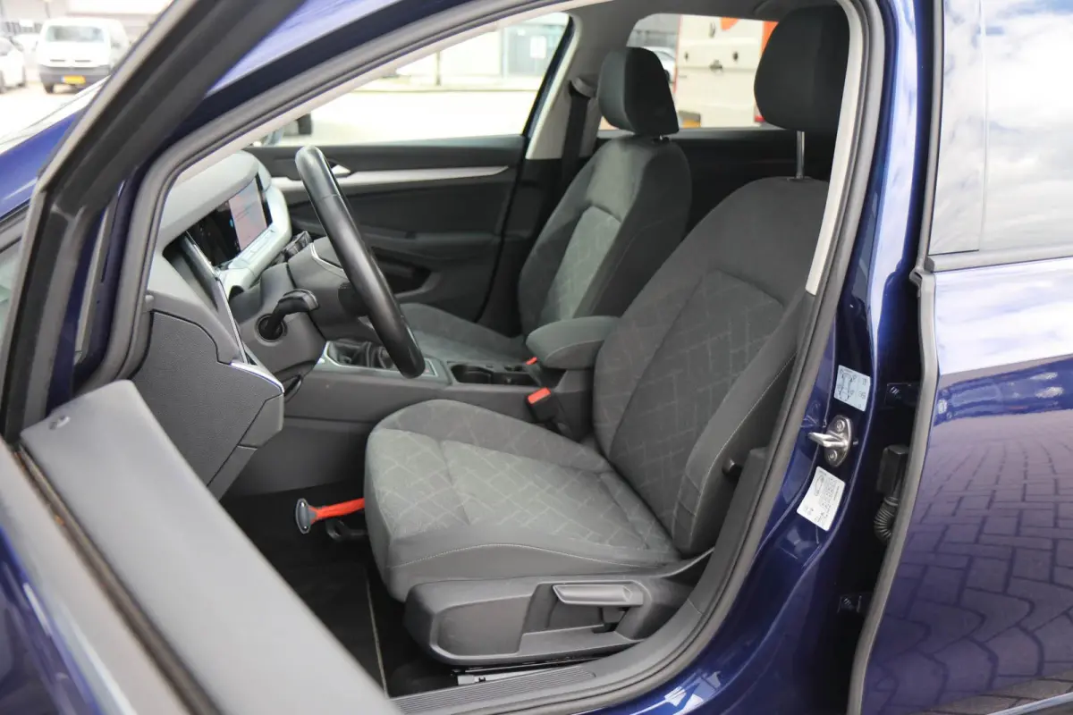 1.0 TSI 110pk Life | Navigatie | Stoel/Stuurverwarming | Camera | Adaptieve Cruise