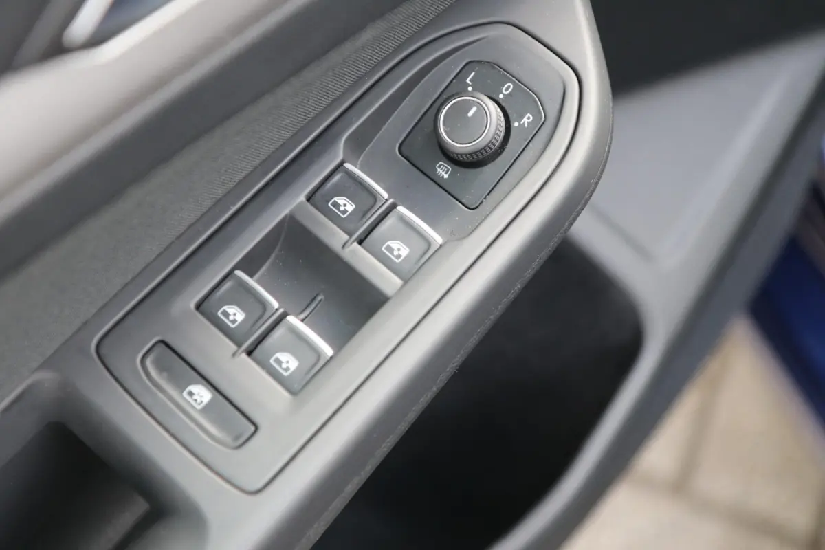 1.0 TSI 110pk Life | Navigatie | Stoel/Stuurverwarming | Camera | Adaptieve Cruise