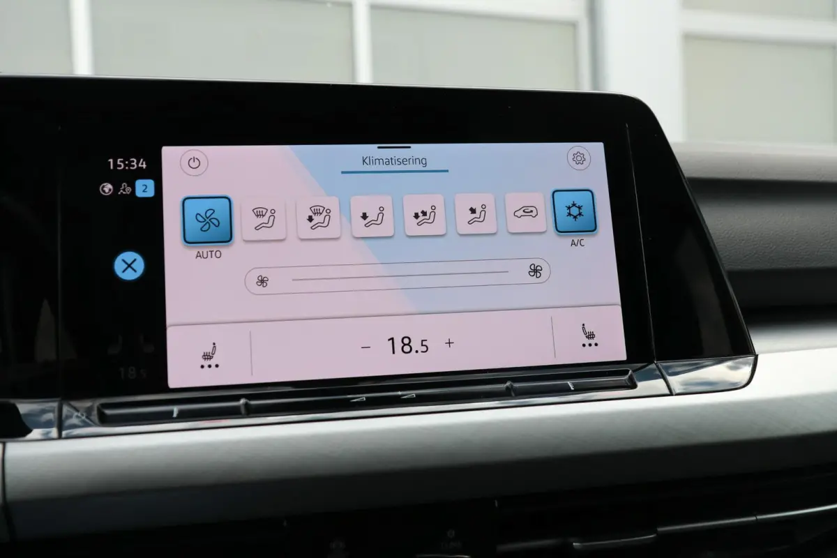 1.0 TSI 110pk Life | Navigatie | Stoel/Stuurverwarming | Camera | Adaptieve Cruise
