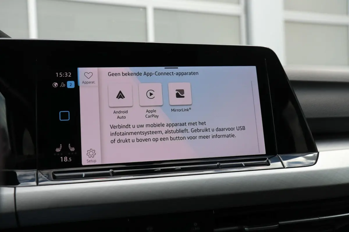 1.0 TSI 110pk Life | Navigatie | Stoel/Stuurverwarming | Camera | Adaptieve Cruise
