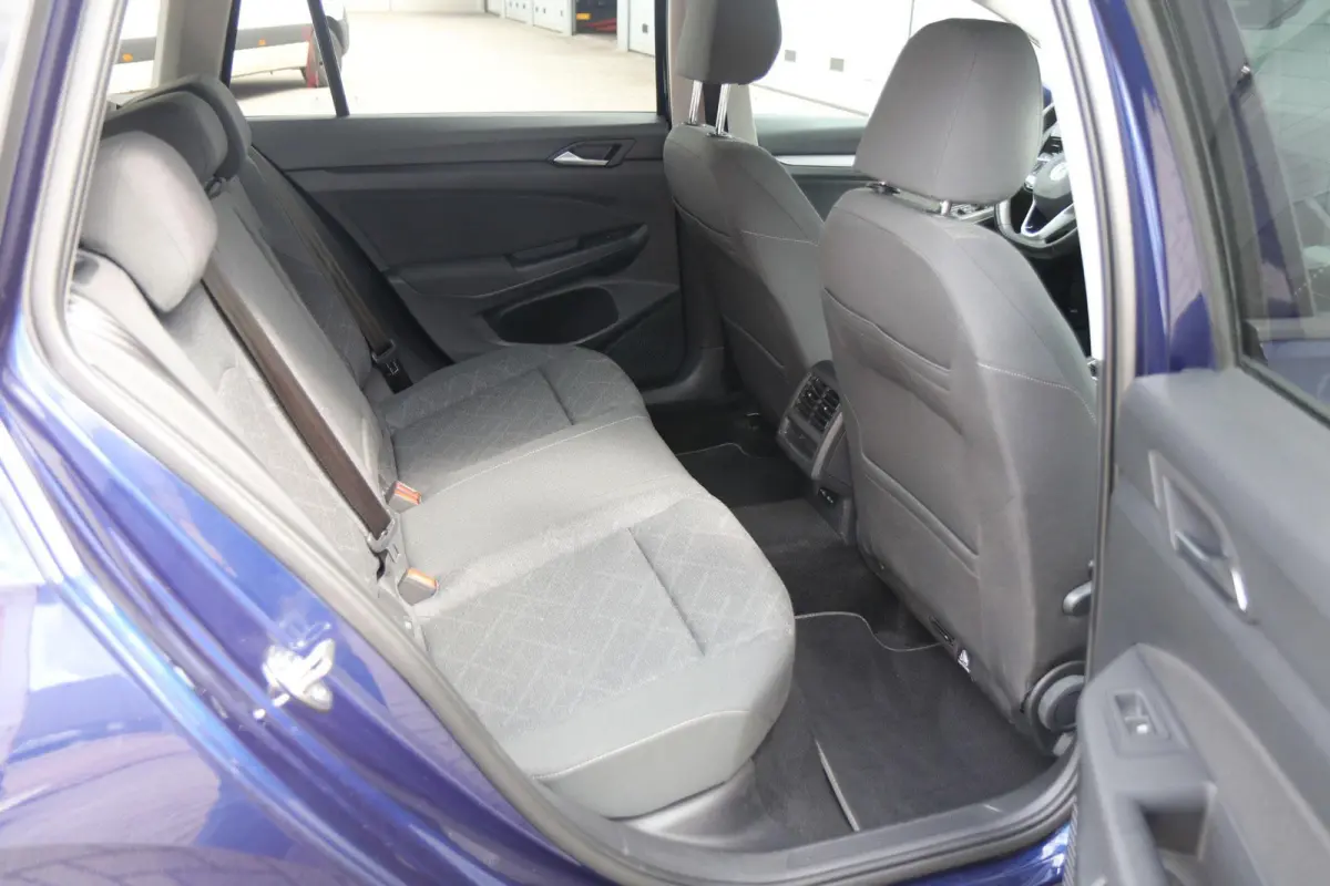 1.0 TSI 110pk Life | Navigatie | Stoel/Stuurverwarming | Camera | Adaptieve Cruise