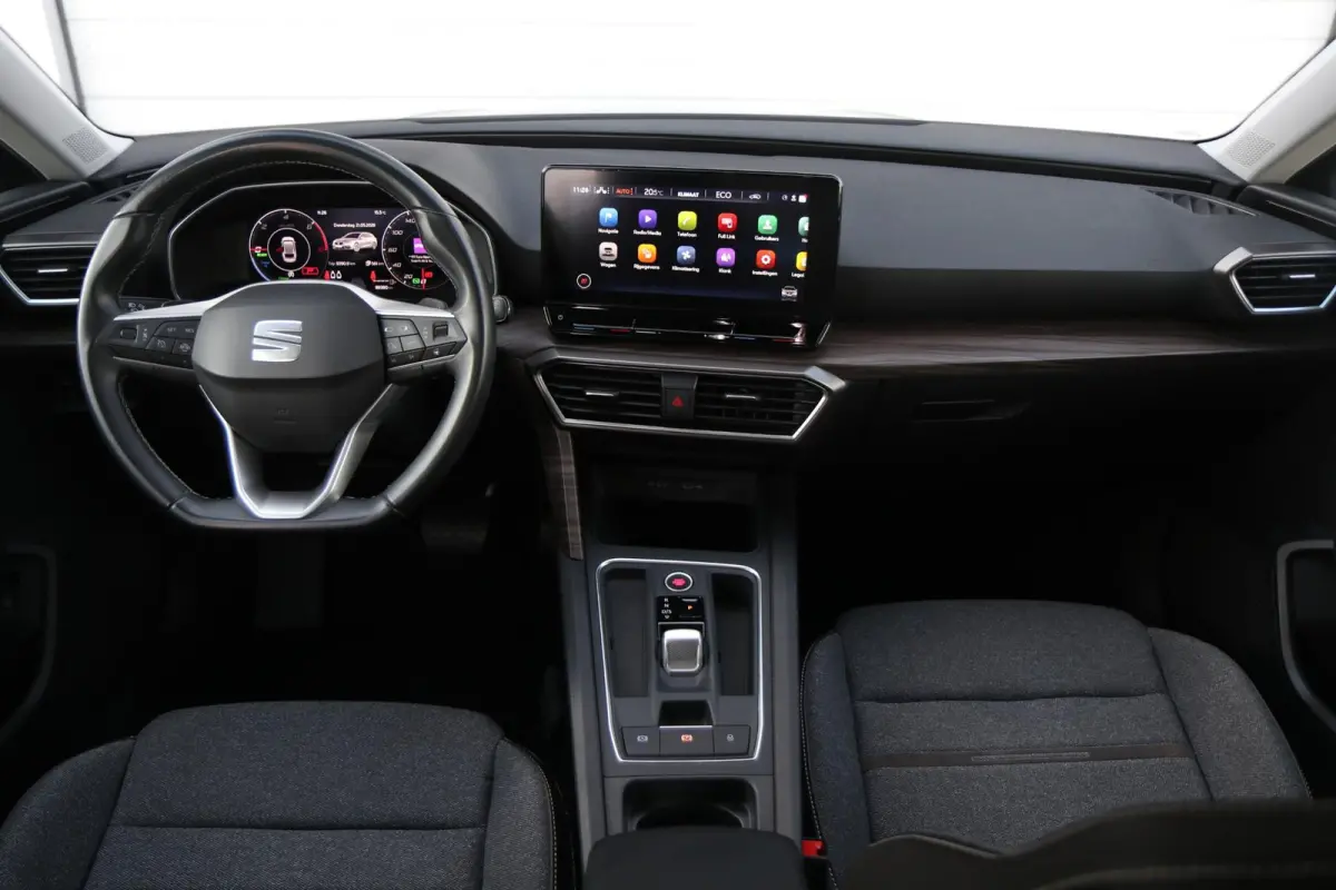 1.4 TSI eHybrid 204pk PHEV Excellence | SoH 91% | Trekhaak Wegklapbaar | Navigatie | Parkeersensoren | 18" Velgen