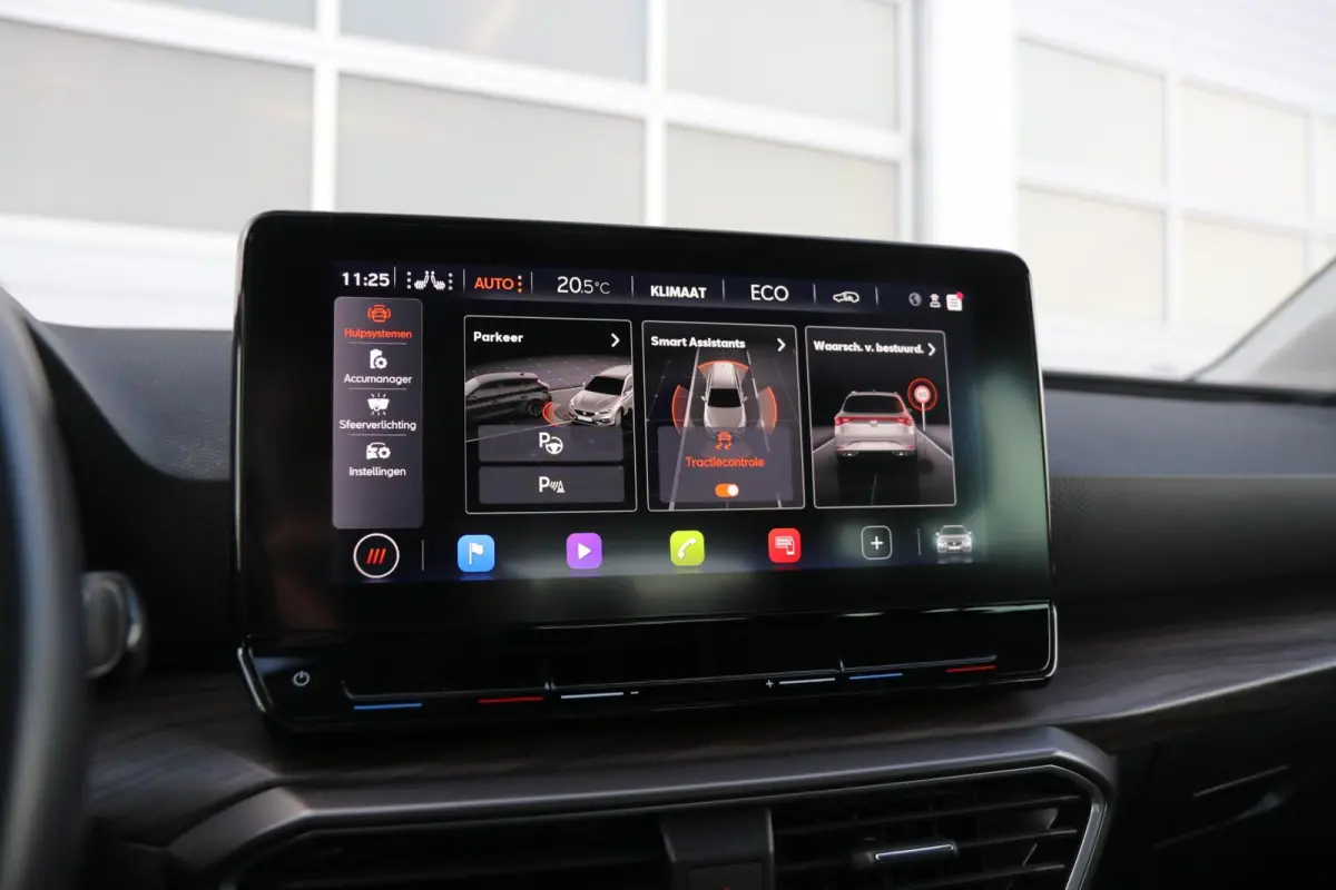 1.4 TSI eHybrid 204pk PHEV Excellence | SoH 91% | Trekhaak Wegklapbaar | Navigatie | Parkeersensoren | 18" Velgen