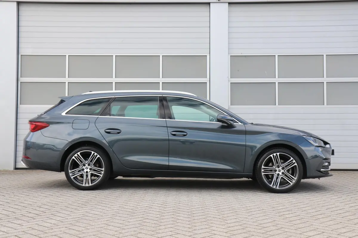 1.4 TSI eHybrid 204pk PHEV Excellence | SoH 91% | Trekhaak Wegklapbaar | Navigatie | Parkeersensoren | 18" Velgen