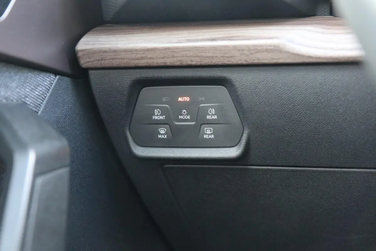 1.4 TSI eHybrid 204pk PHEV Excellence | SoH 91% | Trekhaak Wegklapbaar | Navigatie | Parkeersensoren | 18" Velgen