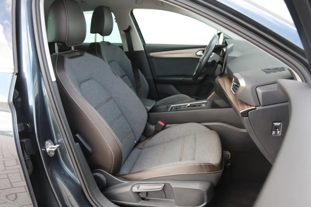 1.4 TSI eHybrid 204pk PHEV Excellence | SoH 91% | Trekhaak Wegklapbaar | Navigatie | Parkeersensoren | 18" Velgen