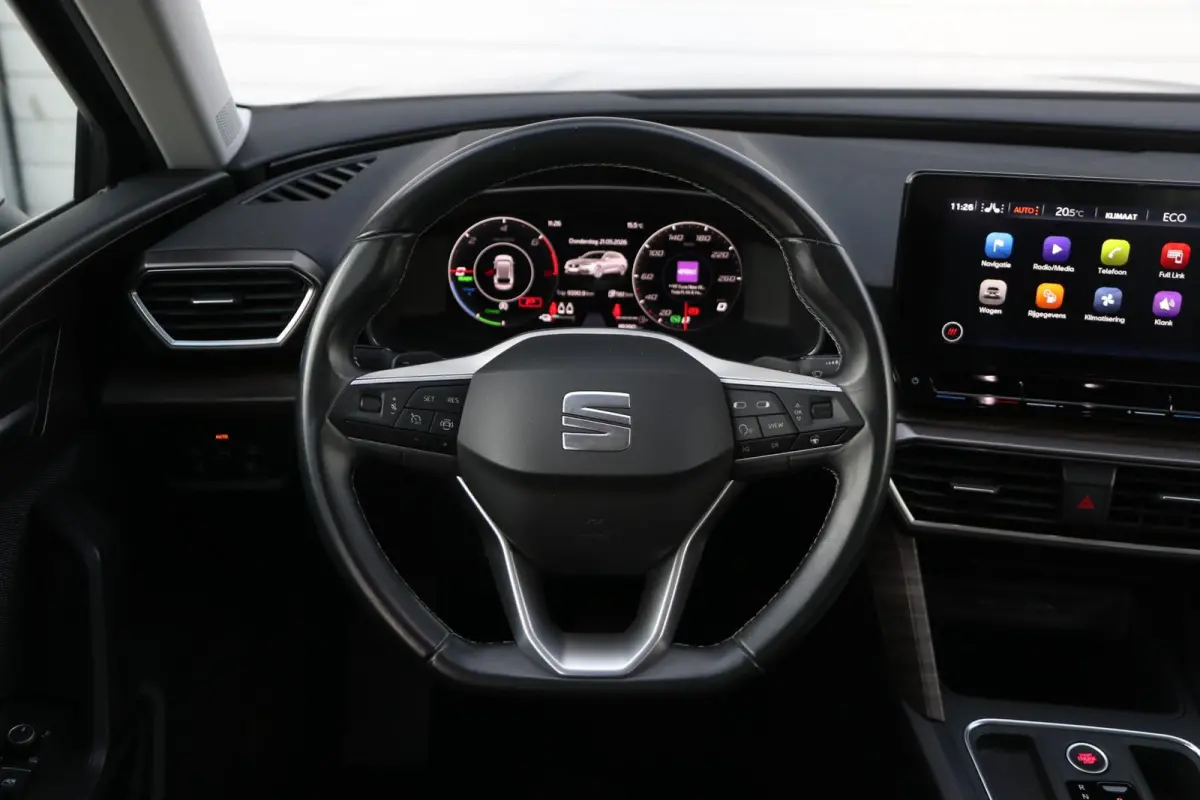 1.4 TSI eHybrid 204pk PHEV Excellence | SoH 91% | Trekhaak Wegklapbaar | Navigatie | Parkeersensoren | 18" Velgen