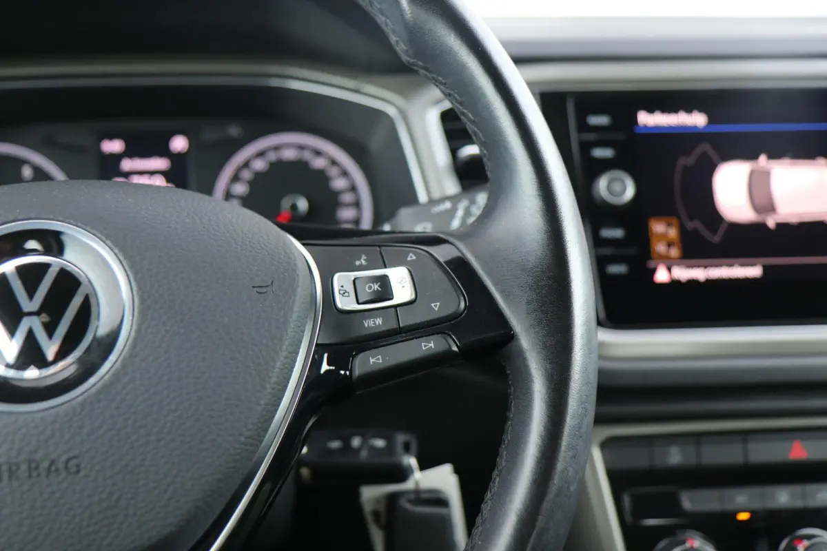 1.0 TSI 110pk Style | Airco | Parkeersensoren | Cruise Control