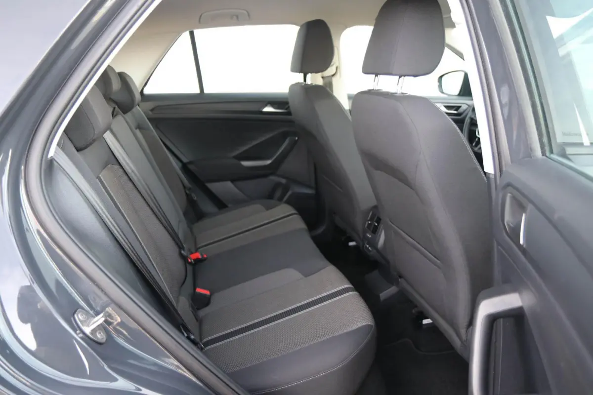 1.0 TSI 110pk Style | Airco | Parkeersensoren | Cruise Control
