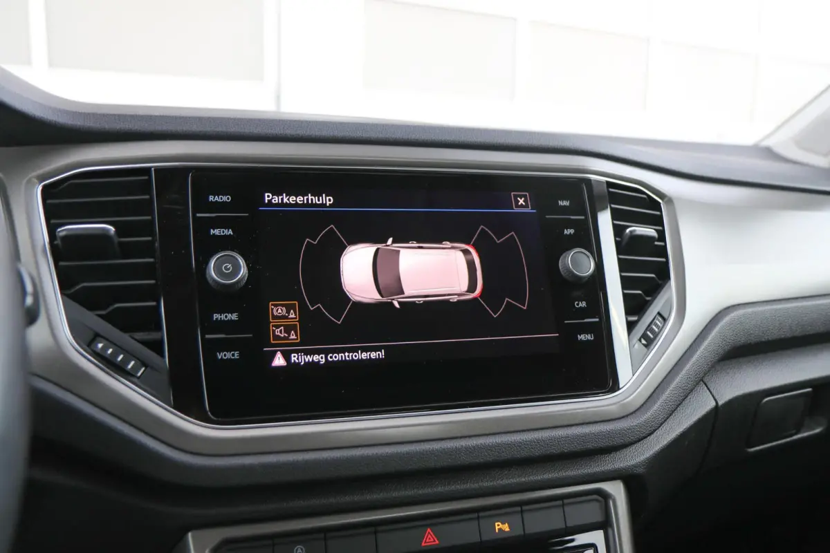 1.0 TSI 110pk Style | Airco | Parkeersensoren | Cruise Control