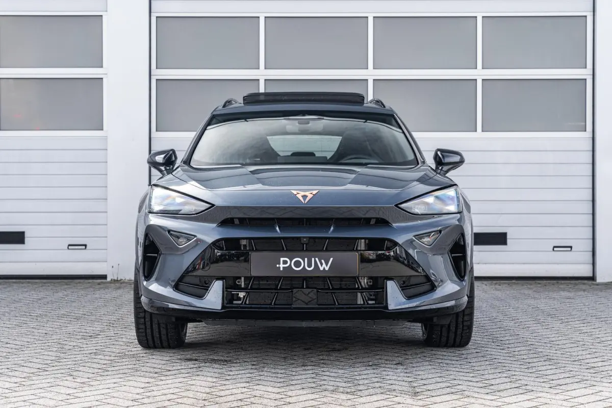 1.5 TSI e-Hybrid 204pk Business | Panoramadak | 19" Velgen | Sportstoelen