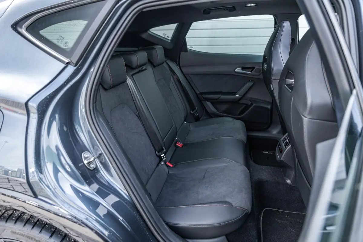 1.5 TSI e-Hybrid 204pk Business | Panoramadak | 19" Velgen | Sportstoelen