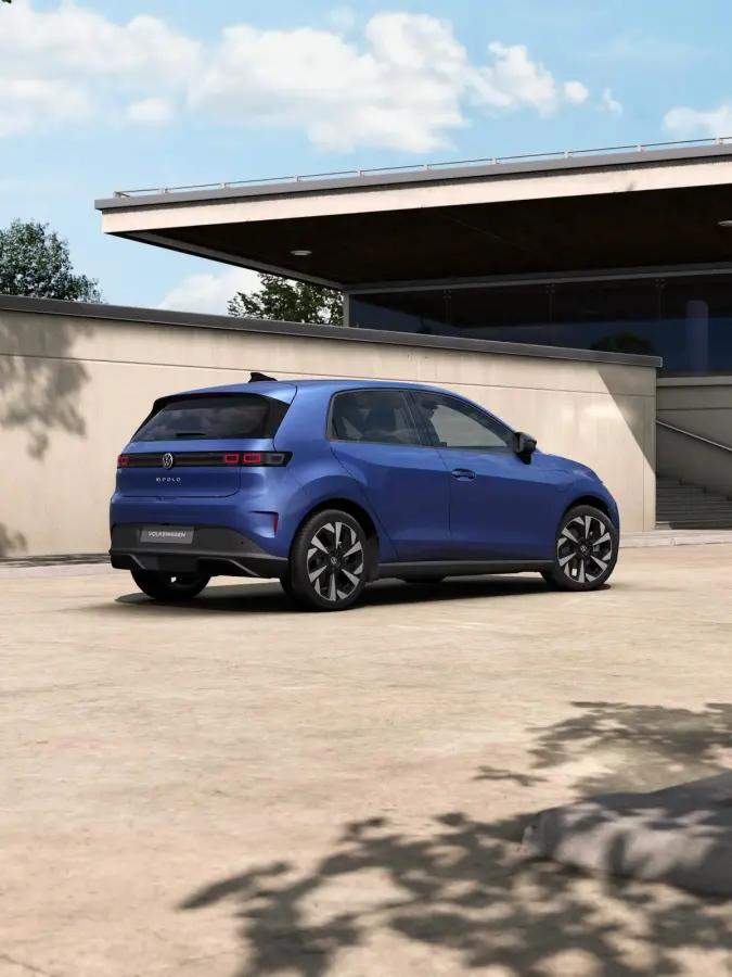 Life First Edition 211pk 52 kWh | LMV 18'' | Achteruitrijcamera