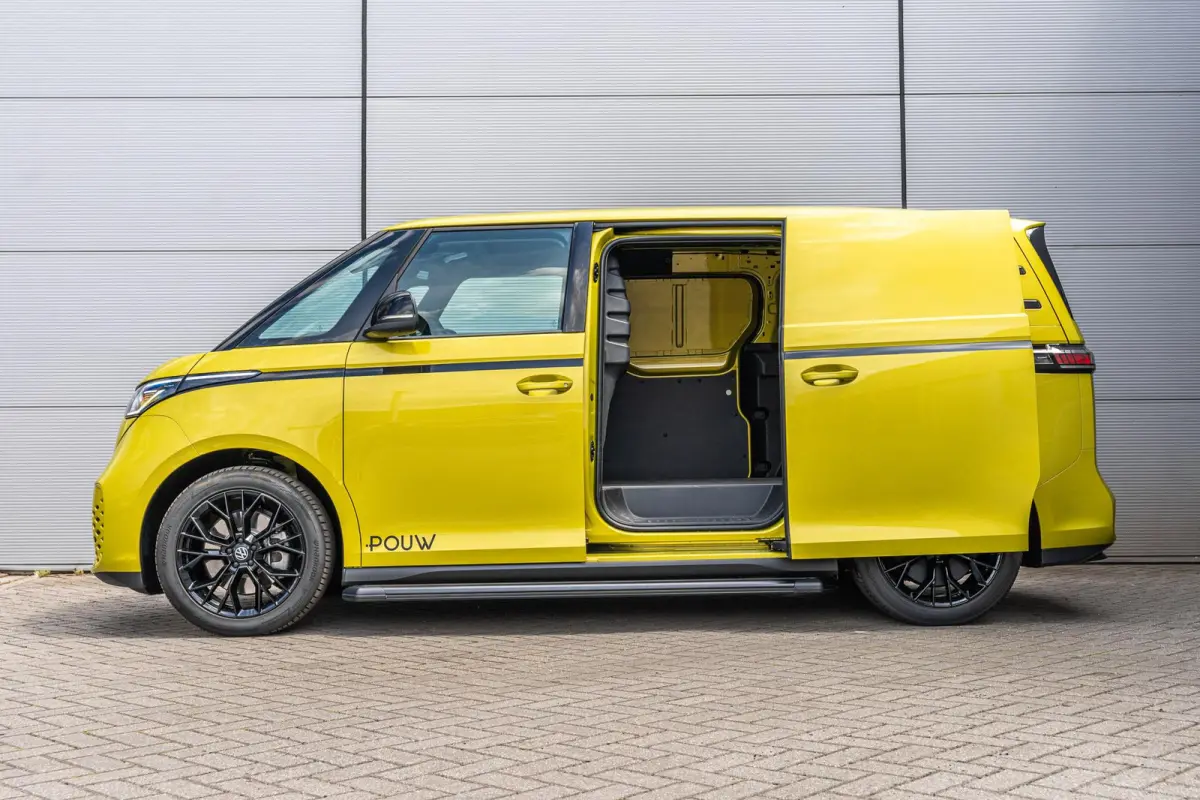 286pk Bulli Edition 79 kWh | 20" Velgen | Sidesteps | Schuifdeur Pakket | Trekhaak