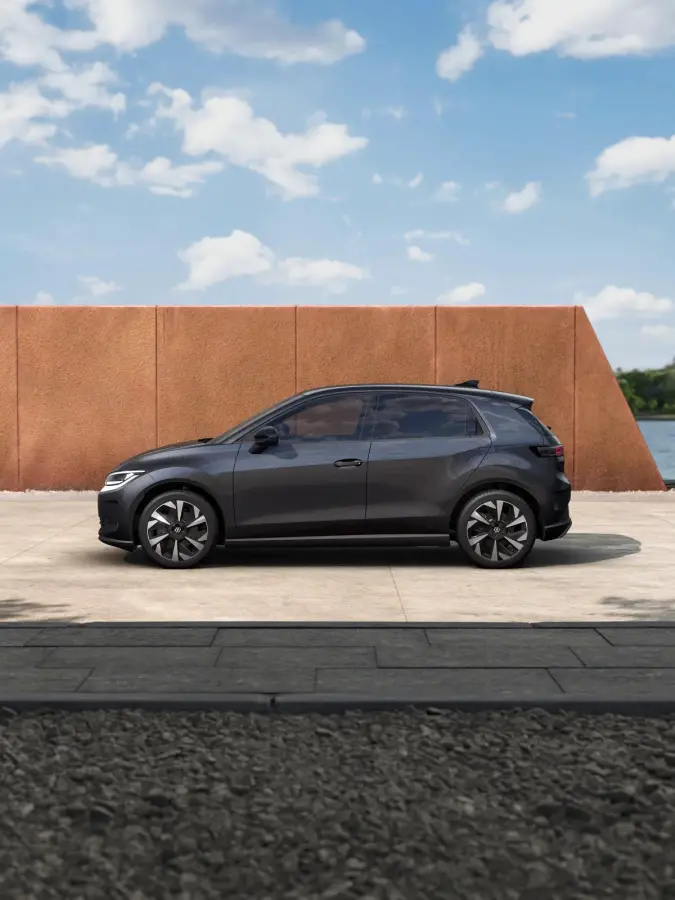 Life First Edition 211pk 52 kWh | LMV 18'' | Achteruitrijcamera