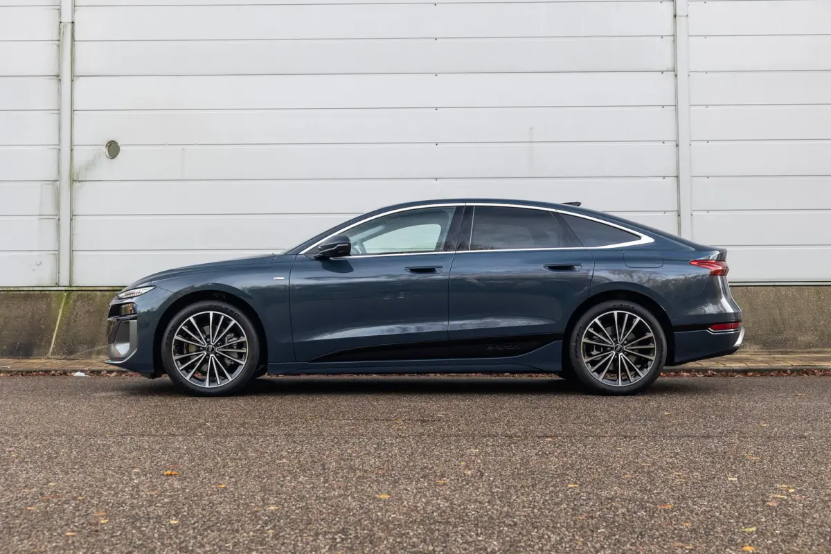 286pk Advanced edition 83 kWh | Trekhaak | Verwarmbaar stuur | Keyless entry