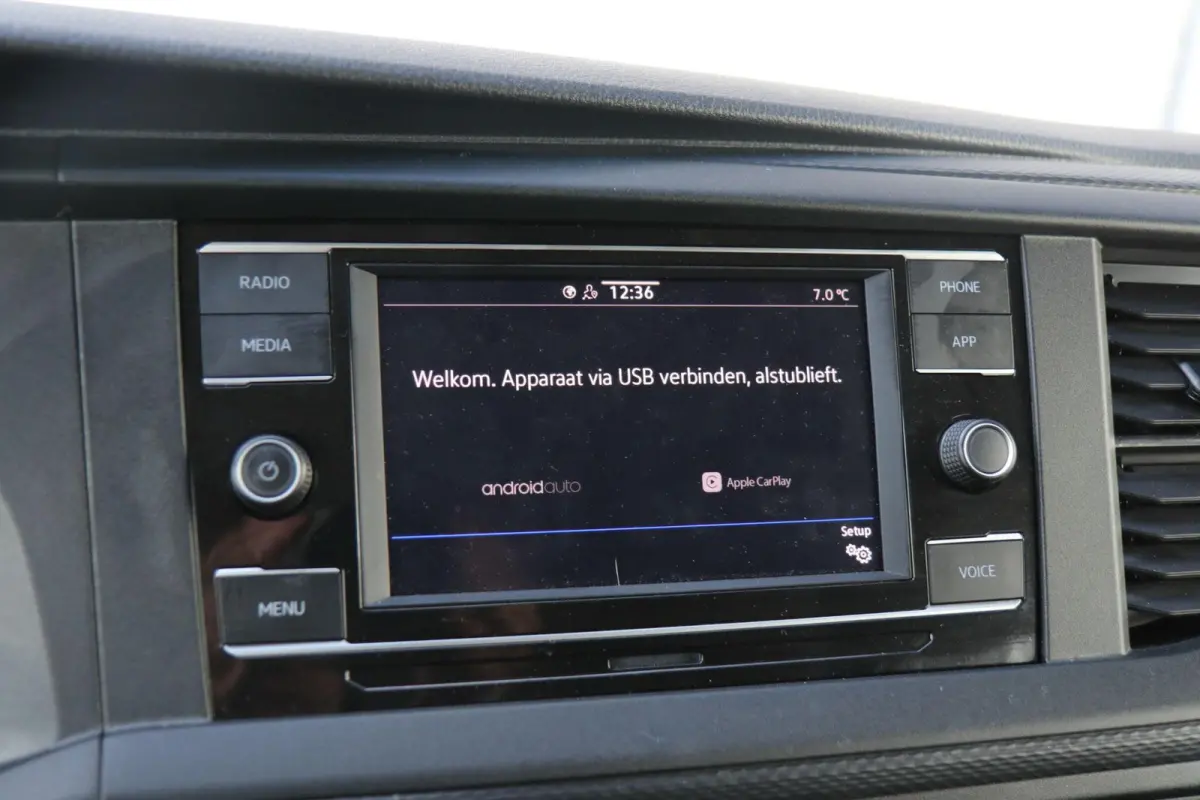 2.0 TDI 110pk L2H1 28 DC Comfortline | App Connect Navigatie | Cruise Control | Trekhaak | Parkeersensoren Achter
