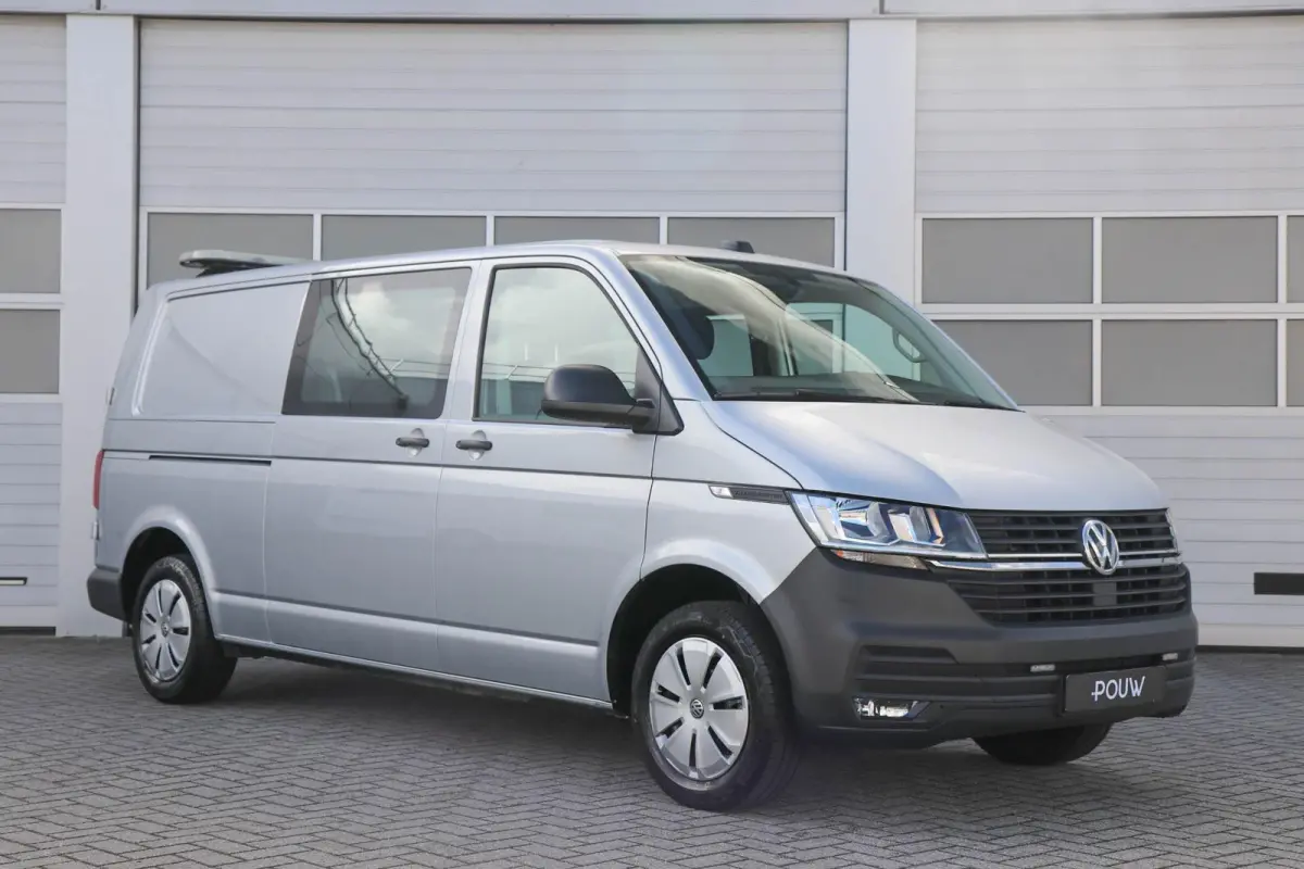 2.0 TDI 110pk L2H1 28 DC Comfortline | App Connect Navigatie | Cruise Control | Trekhaak | Parkeersensoren Achter