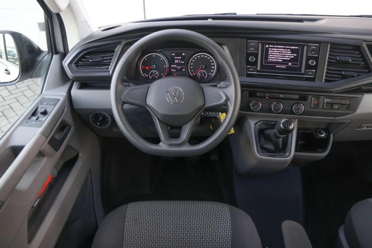 2.0 TDI 110pk L2H1 28 DC Comfortline | App Connect Navigatie | Cruise Control | Trekhaak | Parkeersensoren Achter