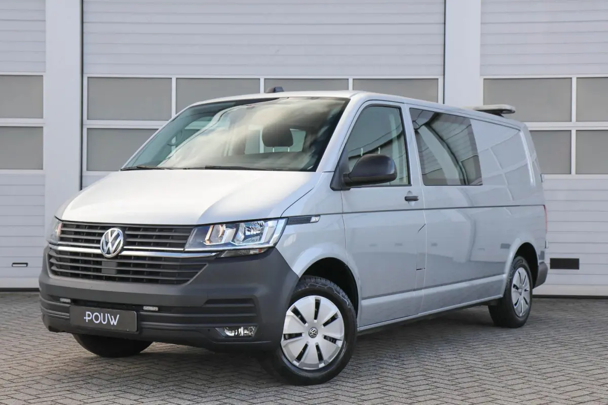2.0 TDI 110pk L2H1 28 DC Comfortline | App Connect Navigatie | Cruise Control | Trekhaak | Parkeersensoren Achter
