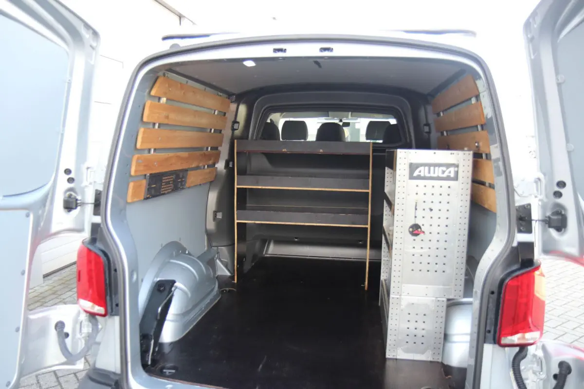2.0 TDI 110pk L2H1 28 DC Comfortline | App Connect Navigatie | Cruise Control | Trekhaak | Parkeersensoren Achter
