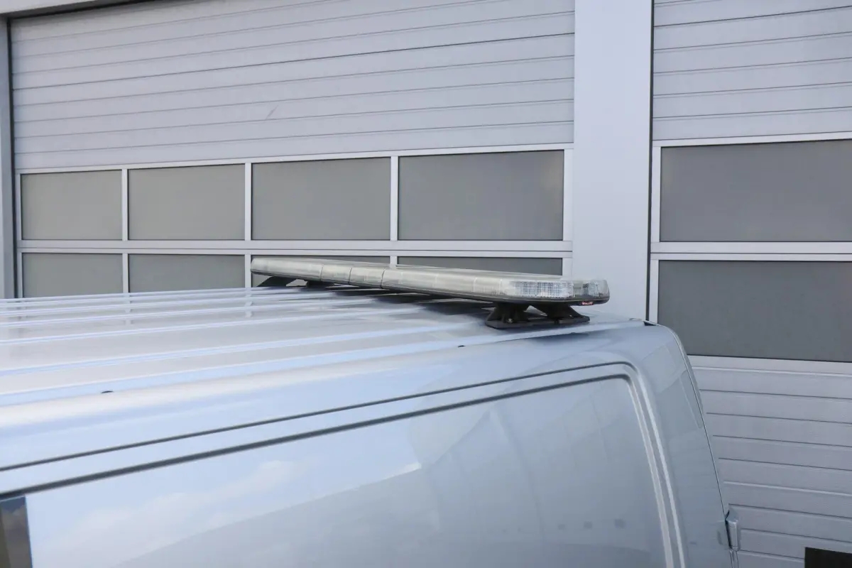 2.0 TDI 110pk L2H1 28 DC Comfortline | App Connect Navigatie | Cruise Control | Trekhaak | Parkeersensoren Achter