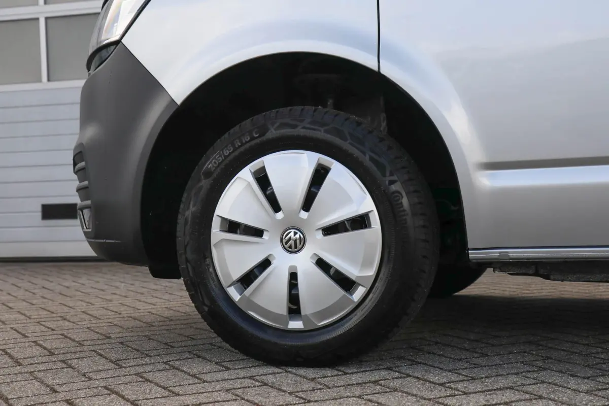 2.0 TDI 110pk L2H1 28 DC Comfortline | App Connect Navigatie | Cruise Control | Trekhaak | Parkeersensoren Achter