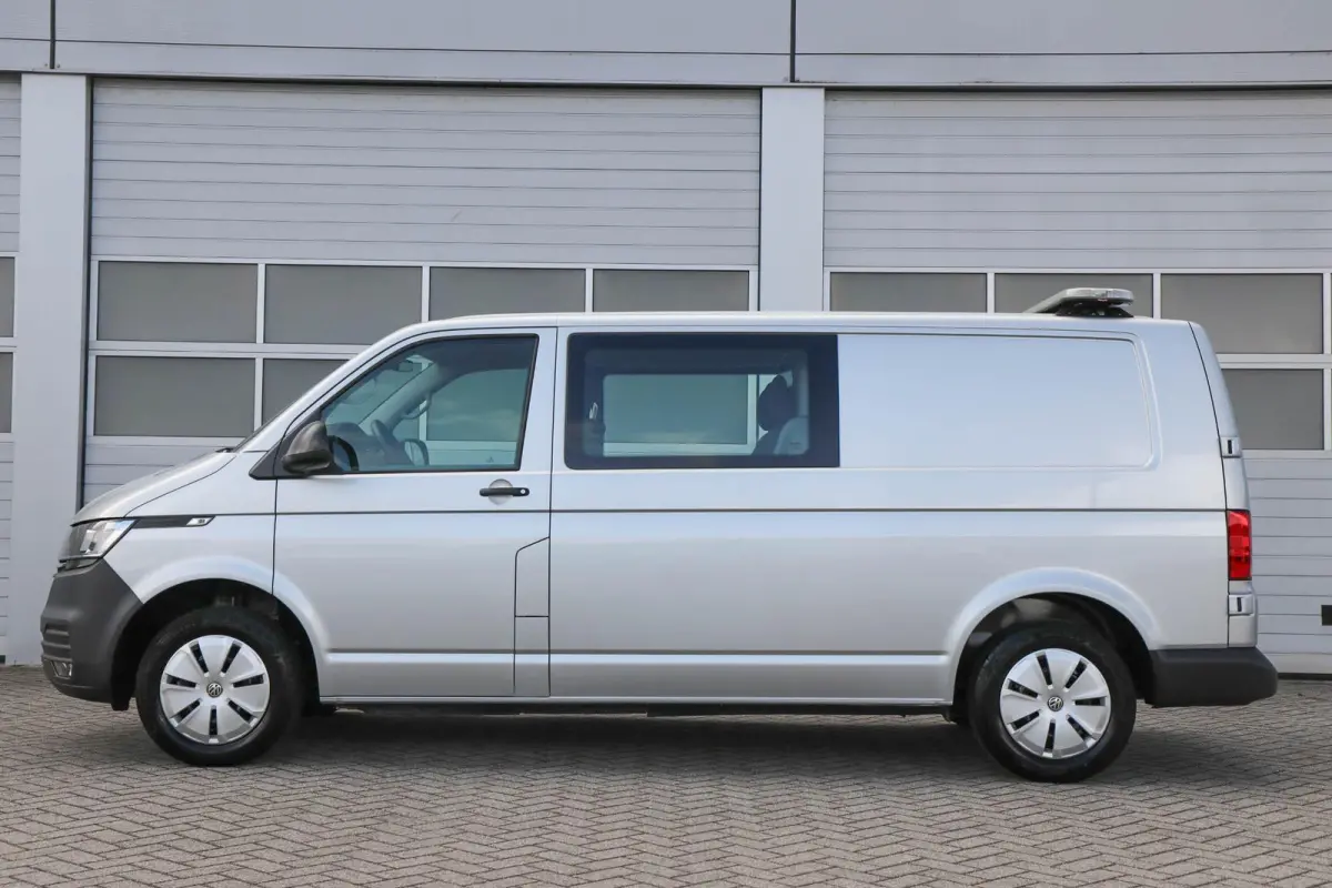 2.0 TDI 110pk L2H1 28 DC Comfortline | App Connect Navigatie | Cruise Control | Trekhaak | Parkeersensoren Achter