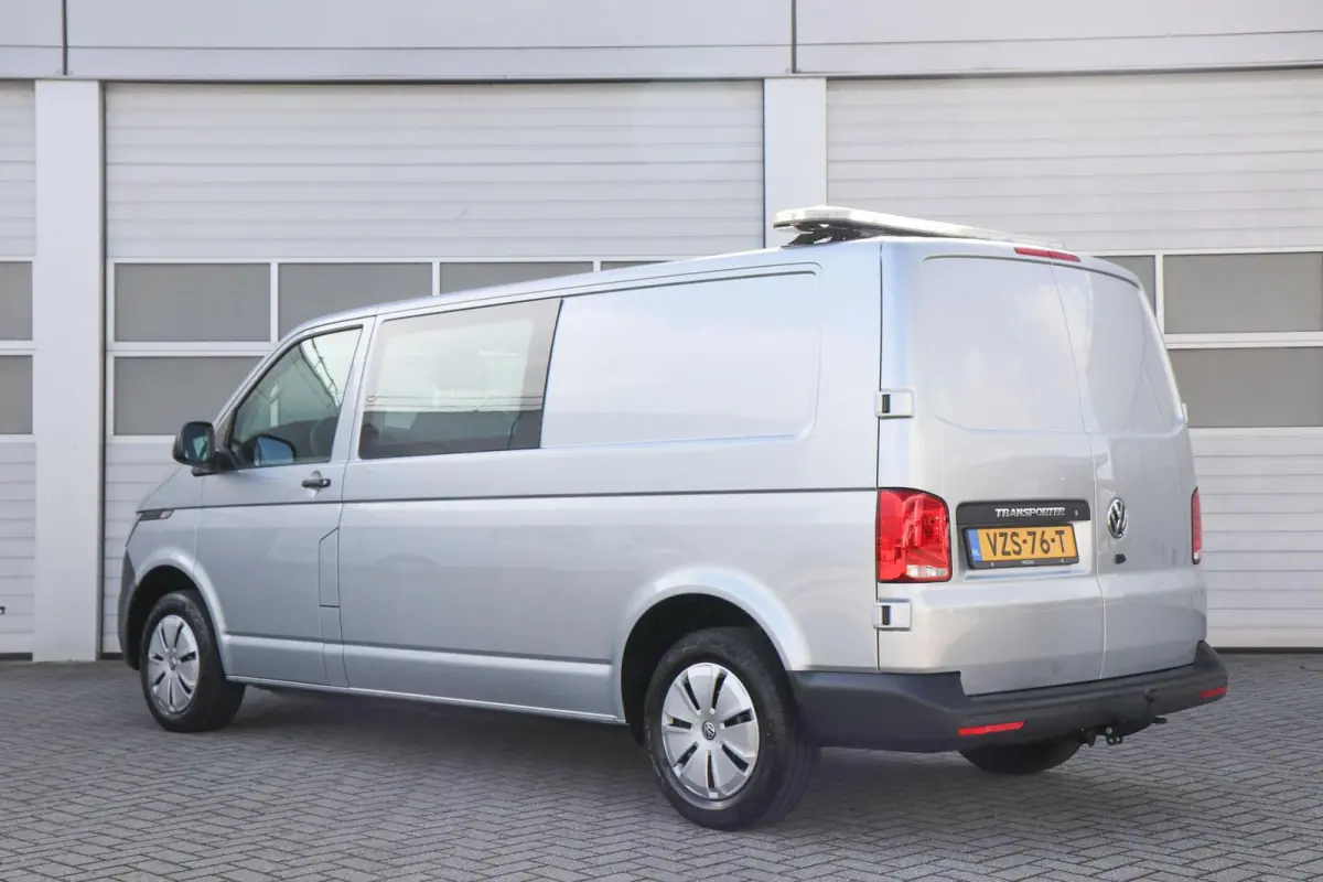 2.0 TDI 110pk L2H1 28 DC Comfortline | App Connect Navigatie | Cruise Control | Trekhaak | Parkeersensoren Achter