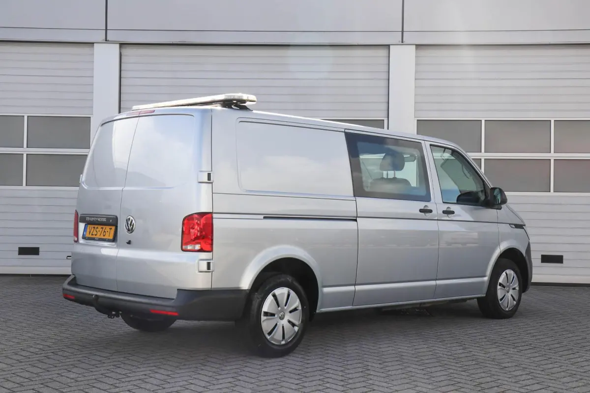 2.0 TDI 110pk L2H1 28 DC Comfortline | App Connect Navigatie | Cruise Control | Trekhaak | Parkeersensoren Achter