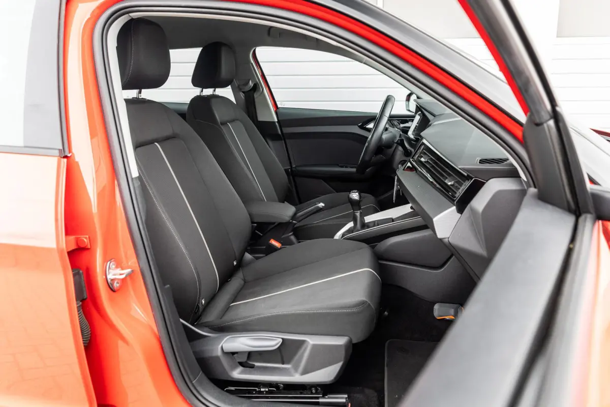 25 TFSI 95pk Advanced edition | LED-kopampen | Autom. Airco | Apple Carplay/Android Auto