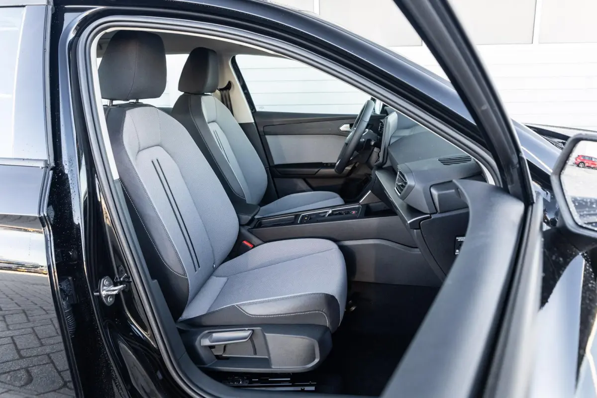 1.5 TSI 204pk e-Hybrid Style | Climate Control | 17" Velgen