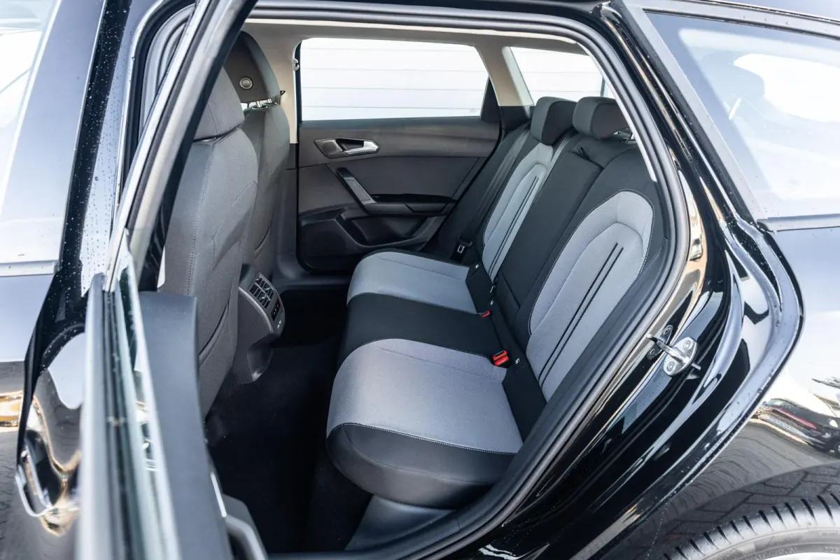 1.5 TSI 204pk e-Hybrid Style | Climate Control | 17" Velgen