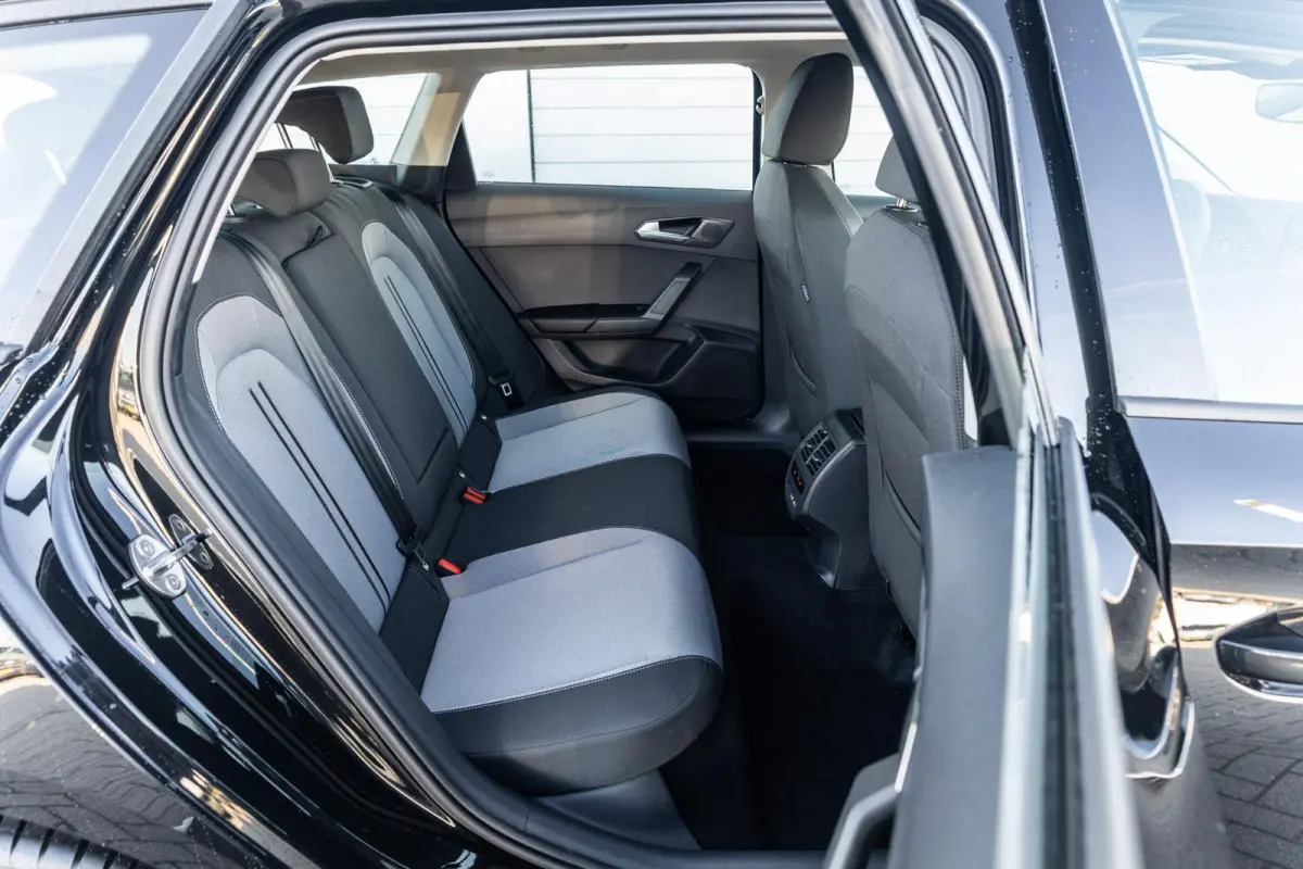 1.5 TSI 204pk e-Hybrid Style | Climate Control | 17" Velgen