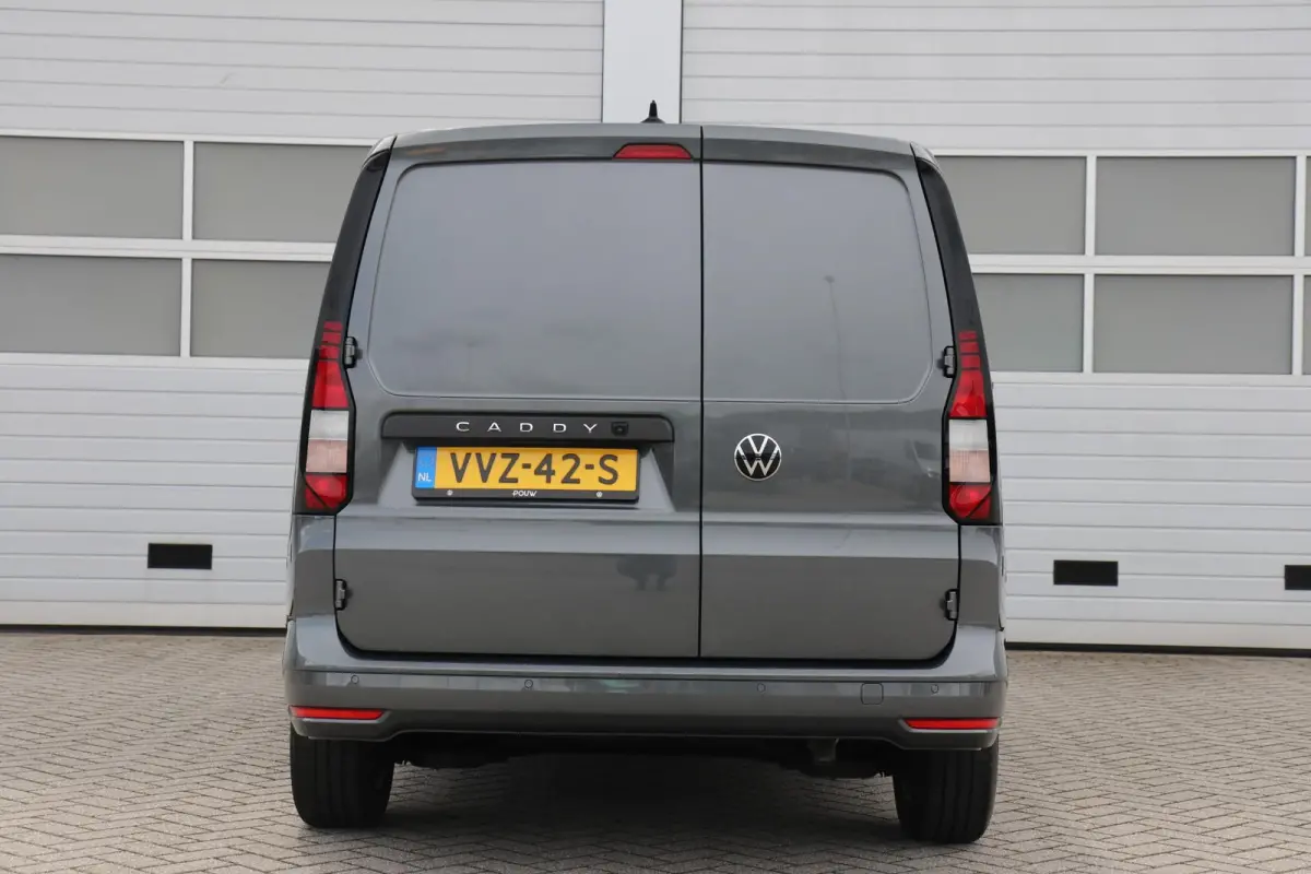 2.0 TDI 122pk DSG Maxi | App Connect | Cruise Control | Achteruitrijcamera | 16" Lichtmetalen Velgen | Airco