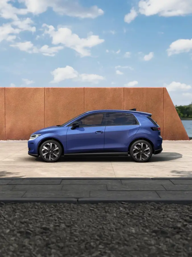 Life First Edition 211pk 52 kWh | LMV 18'' | Achteruitrijcamera