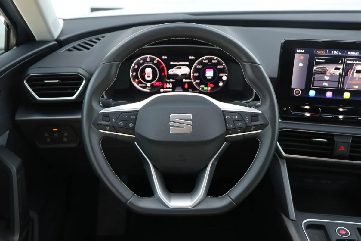 1.0 eTSI 110pk DSG Style Business Intense | Trekhaak | Camera | Adaptieve Cruise | Navigatie