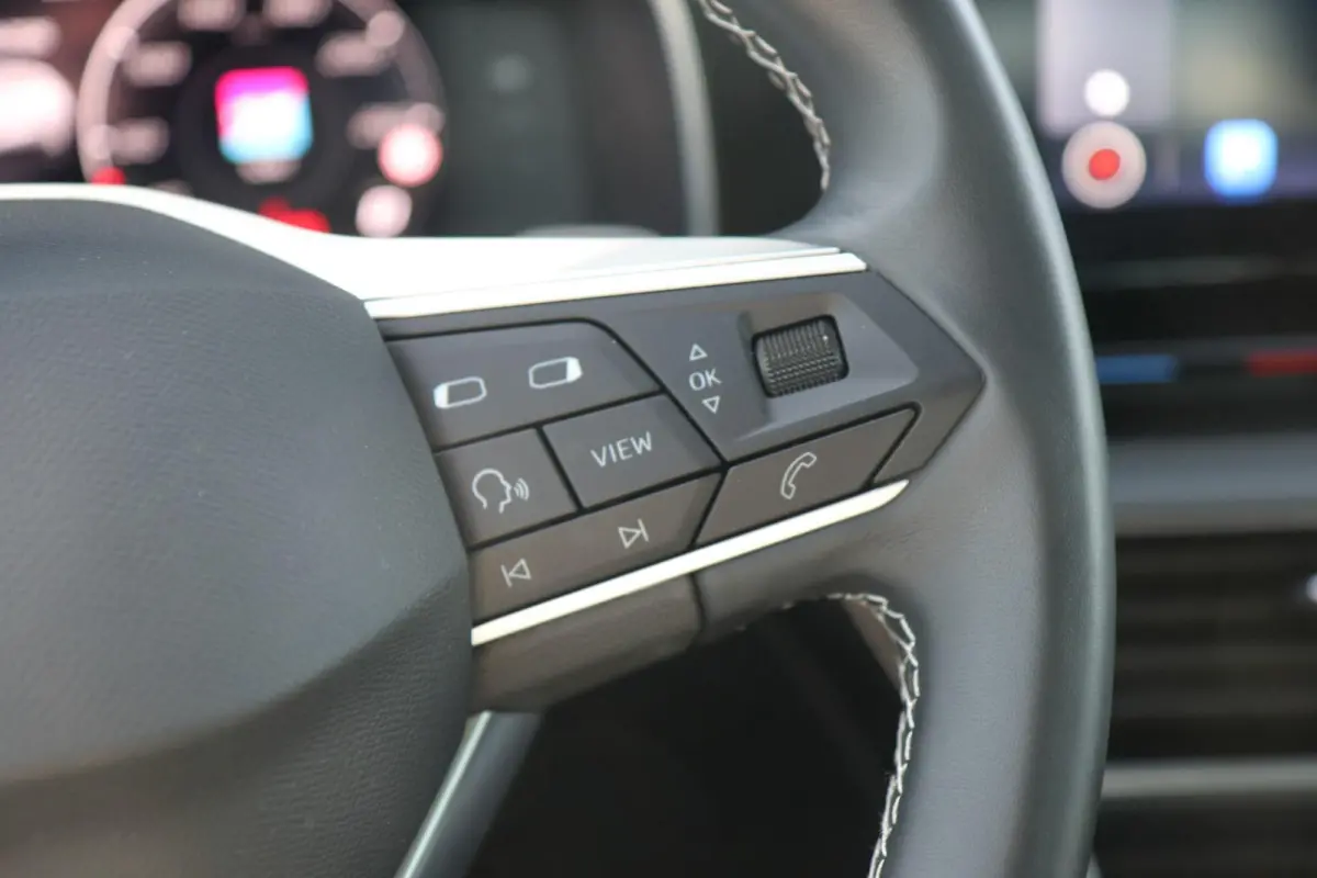 1.0 eTSI 110pk DSG Style Business Intense | Trekhaak | Camera | Adaptieve Cruise | Navigatie