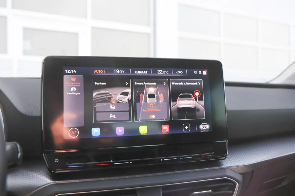 1.0 eTSI 110pk DSG Style Business Intense | Trekhaak | Camera | Adaptieve Cruise | Navigatie
