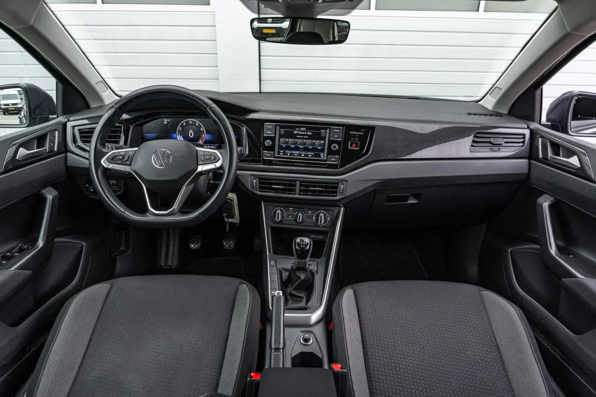 1.0 TSI 95pk Life | App Connect | Parkeersensoren | LED Verlichting | Adaptieve Cruise