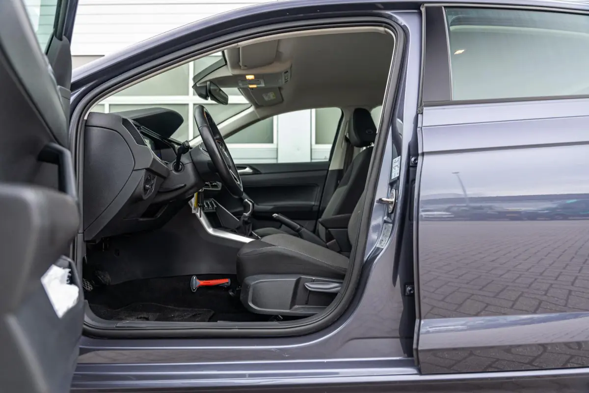 1.0 TSI 95pk Life | App Connect | Parkeersensoren | LED Verlichting | Adaptieve Cruise