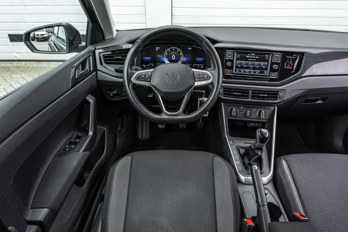 1.0 TSI 95pk Life | App Connect | Parkeersensoren | LED Verlichting | Adaptieve Cruise