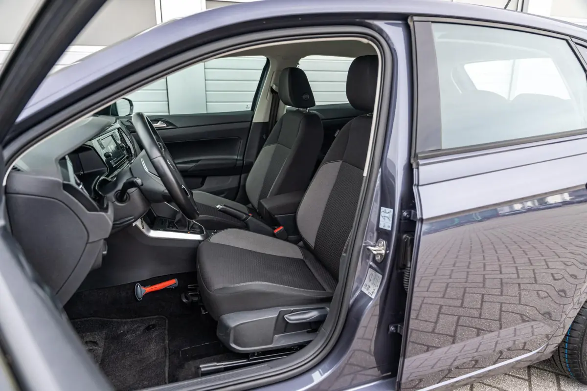 1.0 TSI 95pk Life | App Connect | Parkeersensoren | LED Verlichting | Adaptieve Cruise