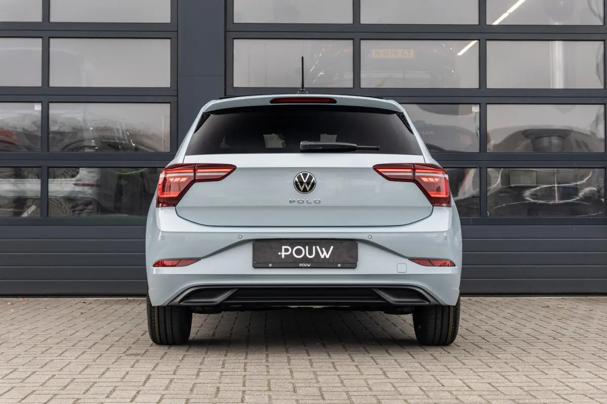 1.0 TSI 95pk DSG Edition 50 | Panoramadak | 16'' Velgen