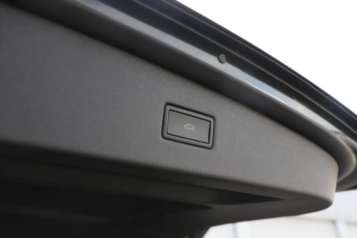 1.5 TSI 150pk DSG Style Business Intense | Trekhaak | Stoelverwarming | Navigatie | Achteruitrijcamera